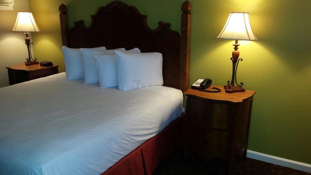 Kentucky Lake Inn Gilbertsville Ngoại thất bức ảnh